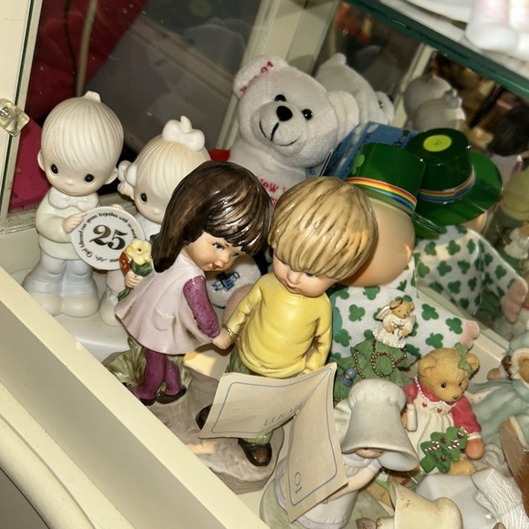 Collectible Figurine rare numbered🥳🥳❌❌ - Picture 7 of 8